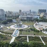 深圳龍華：打卡文化廣場