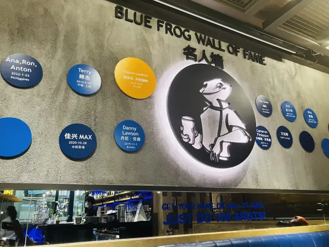 Bluefrog Bar and Grill, Nanchang!