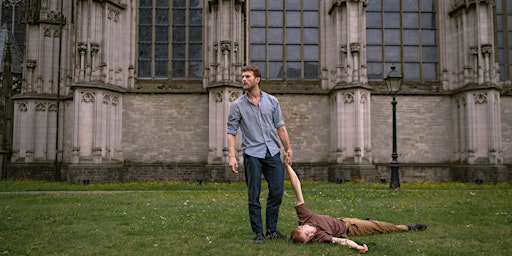 Theatervoorstelling: It really hurts when your head hits the concrete | Oldehoofsterkerkhof