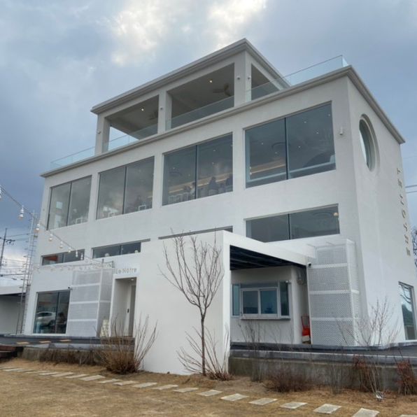 전주 대형카페 “르노트르”