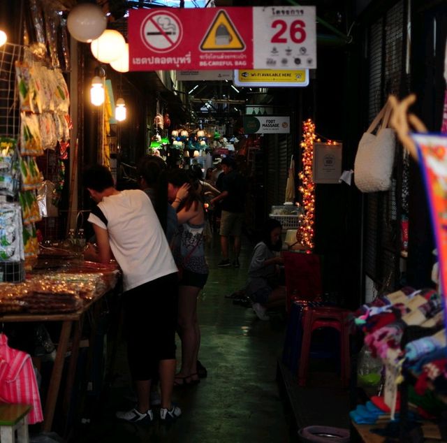 JUICE HUNTING @CHATUCHAK WEEKEND MARKET