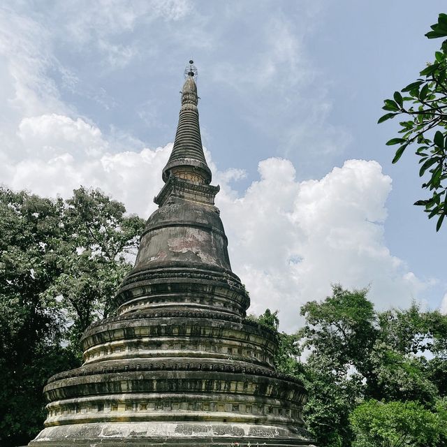 วัดอุโมงค์ (สวนพุทธธรรม) - วัดเก่าแก่คู่ล้านนา