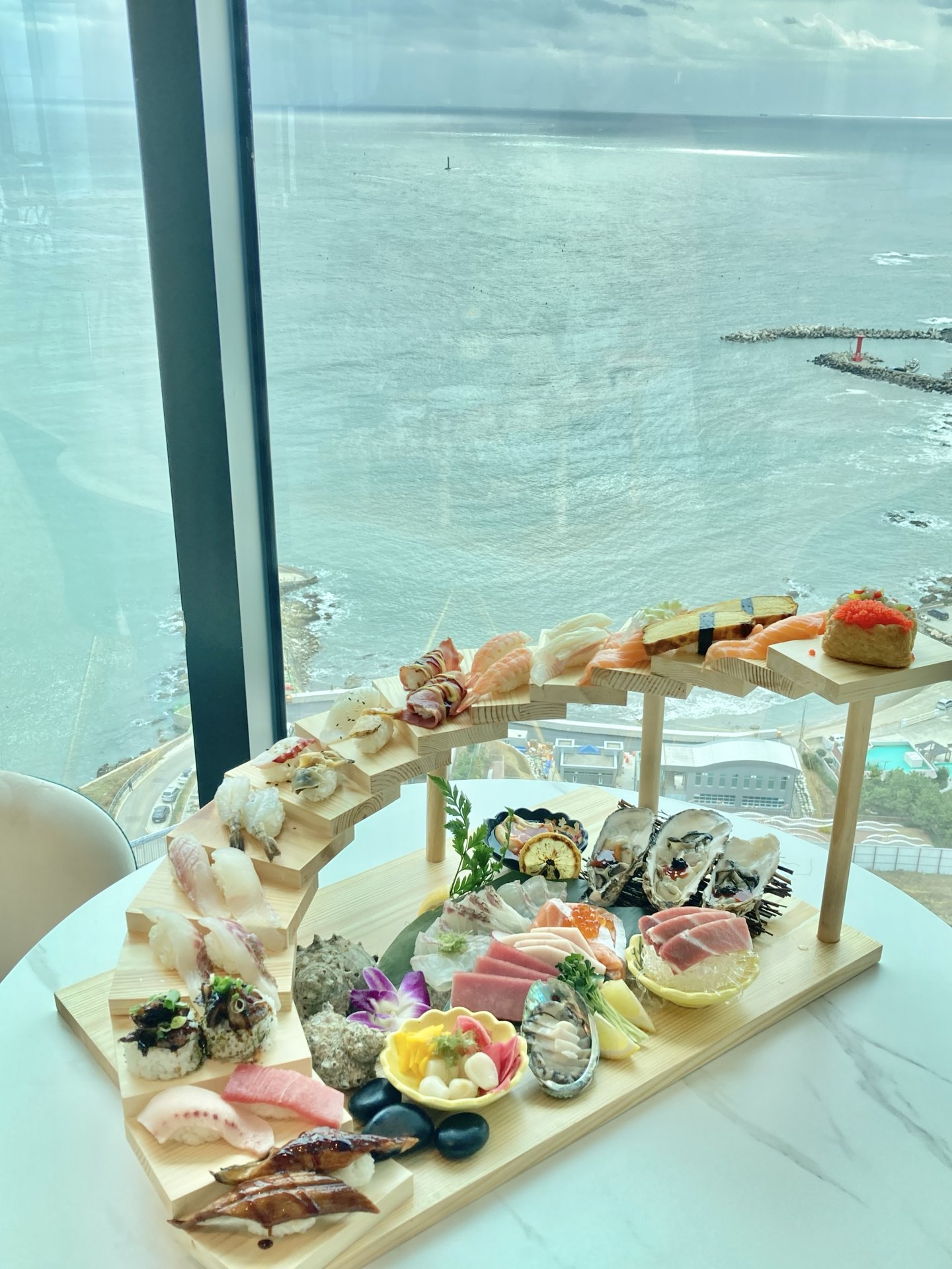 부산 비쥬얼 폭발 오션뷰맛집 카페 | 트립닷컴 부산 부산 비쥬얼 폭발 오션뷰맛집 카페 | 트립닷컴 부산