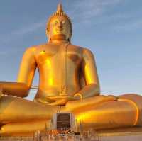 วัดม่วง จังหวัดอ่างทอง