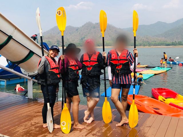 เล่นน้ำแถมพายเรือคายัคที่เขื่อนแม่งัดสมบูรณ์ชล🛶