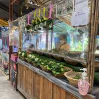 ตลาดน้ำวันเสาร์-อาทิตย์ บางน้ำผึ้ง