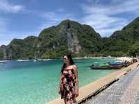 วิวสวยปัง ที่ท่าเรืออ่าวต้นไทร , เกาะพีพี