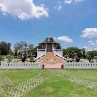 พระบรมราชานุสาวรีย์สมเด็จพระนเรศวรมหาราช