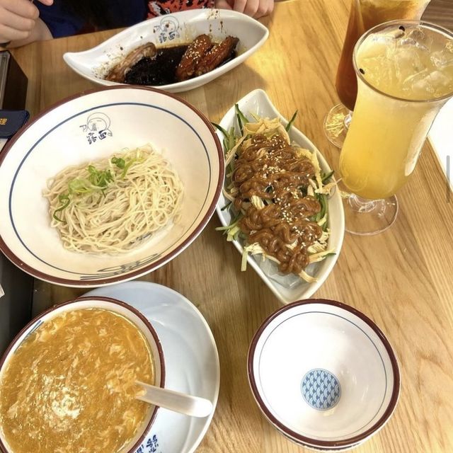 蟹皇拌麵好足料