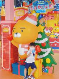 又到聖誕～ 齊齊搵Kakao Friends 打卡