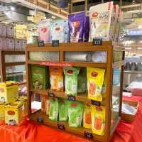 ชาตรามือเซนทรัลเวิลด์ ชั้น1 ตลาดจริงใจ