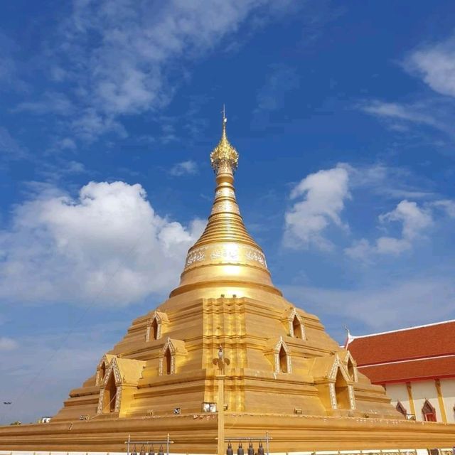 _🙏🙏🙏_พระบรมธาตุนครชุม_🙏🙏🙏_ 