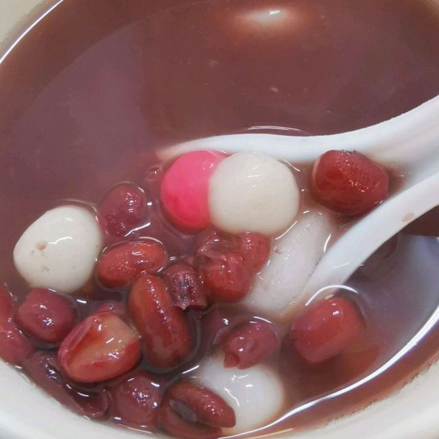 捷運雙連站旁排隊名店「鮮美紅豆湯」～甜而不膩的甜品推薦～在地人推薦