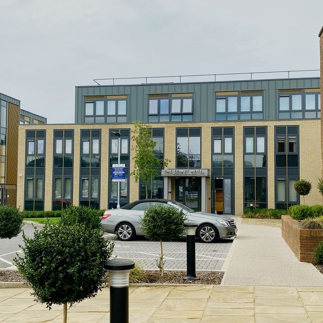 Upgrade stay in outskirts of london