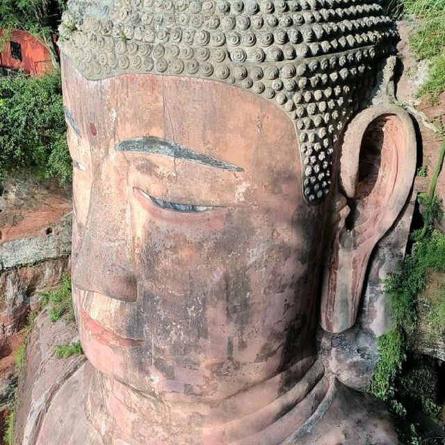 Sketching Leshan Buddha