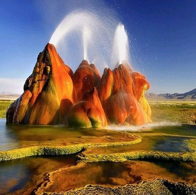 FLY RANCH GEYSER, NEVADA