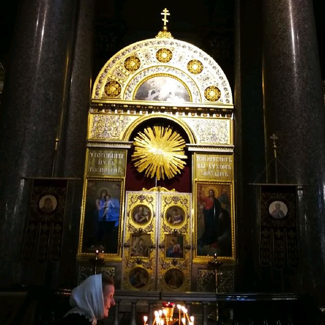 Saint Isaac’s Cathedral

มหาวิหารโดมทองคำ รัสเซีย