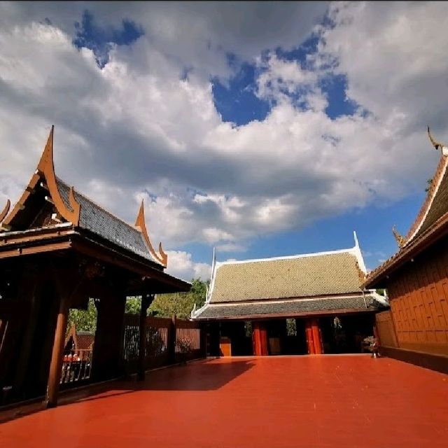 วัดภุมรินทร์กุฎีทอง​ จังหวัดสมุทรสงคราม
