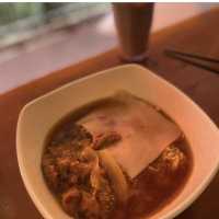 東涌癮世招牌沙嗲牛肉丁麵🍜   主打咖啡☕️下次要試