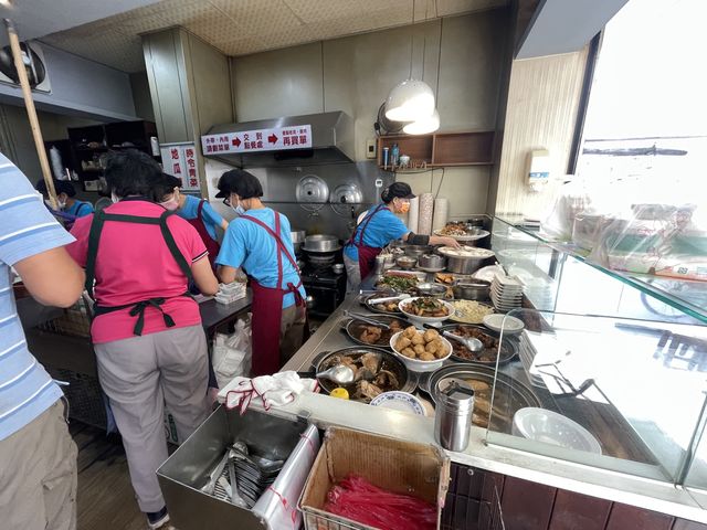 鮮魚鱻蝦肉飯虱目魚專門店！