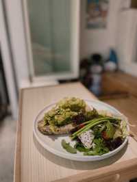 《大 件 夾 抵 食》
