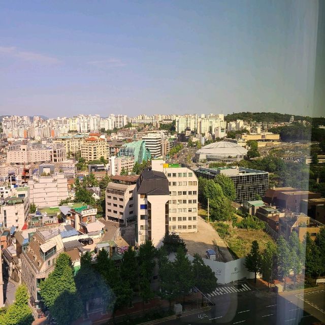 도심 속 호캉스 앰버서더 서울 풀만 호텔