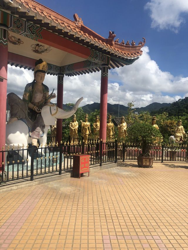 Ten Thousand Buddhas Monastery