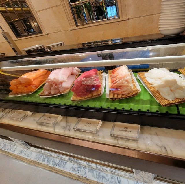 比想像中🤔好👍的早午自助餐😋😋😋