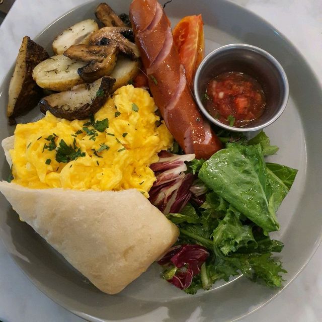 브런치 맛집 탐방기 🍽 커피루소 정동