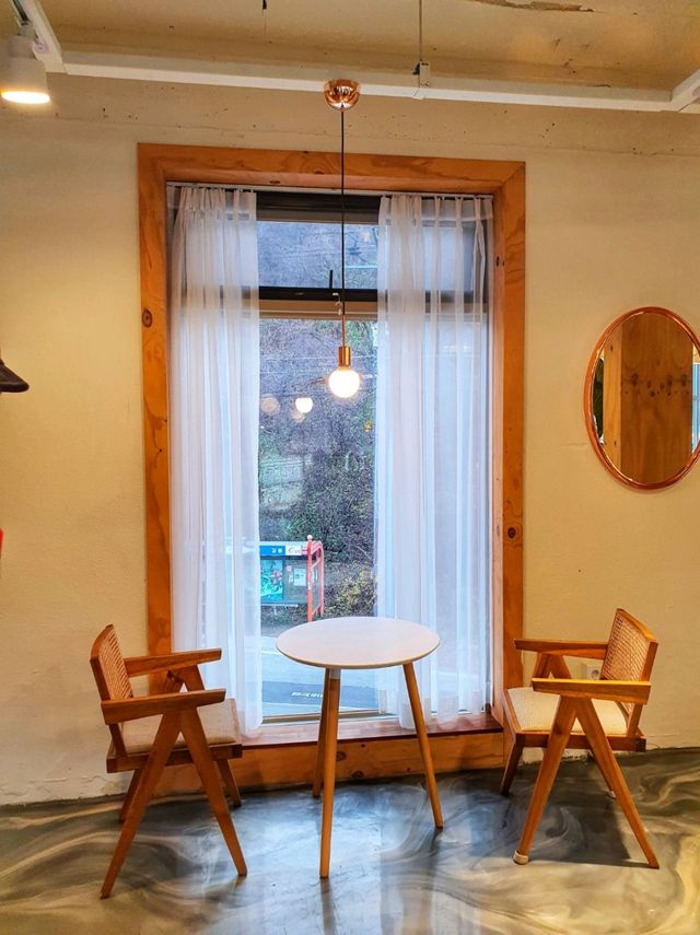 단장천 보며 힐링하는 밀양카페 리플유☕️