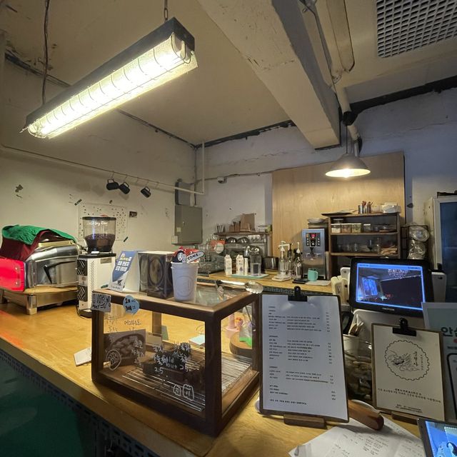 동성로 핫플! 타임머신 타고 과거로~ 커피 맛집👍 문현사☕️