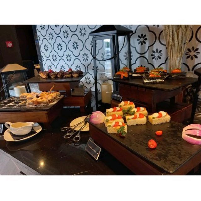 Afternoon Tea during Lunch