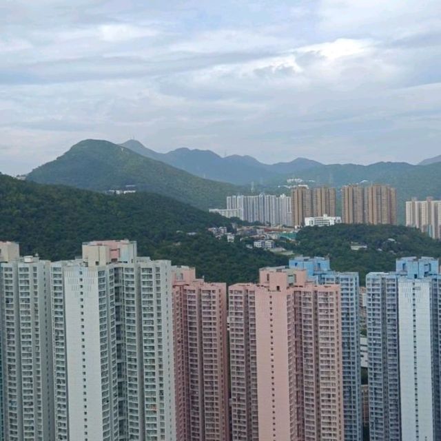 四十七樓頂樓 , 睥視全東九龍西餐廳 , 嘆午餐！