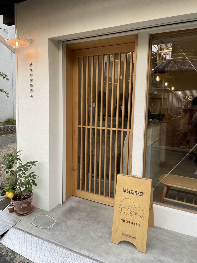 鶴橋で大人気❗️隠れ家カフェ