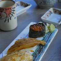 玻璃居酒屋，嘆食材新鮮的日式料理