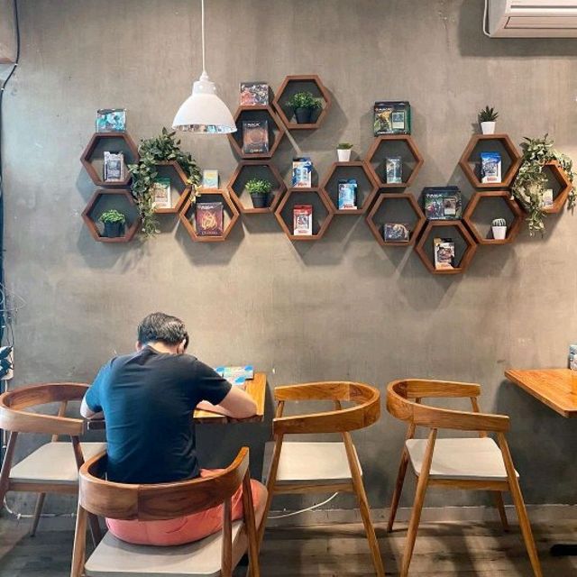 Insomnia Timewalk Cafe
