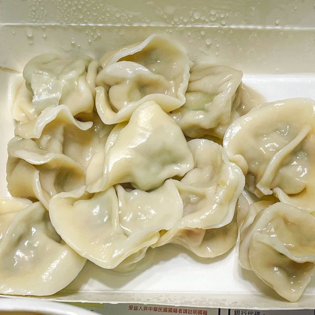 姐夫重慶麵館~新店重口味重慶香辣風味麵食｜牛肉麵肉大軟嫩｜肥腸麵香辣入味