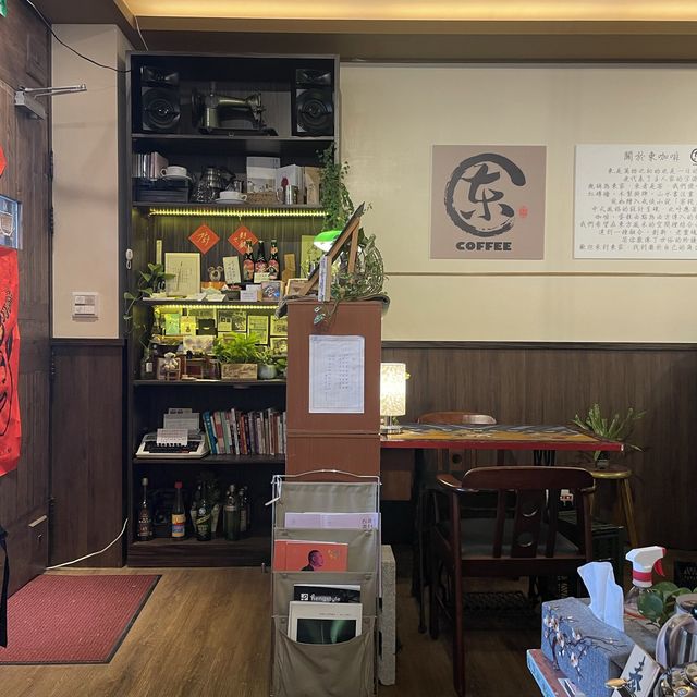 麟光站附近的安靜咖啡廳☕️以茶具為特色的咖啡廳！值得來踏點！