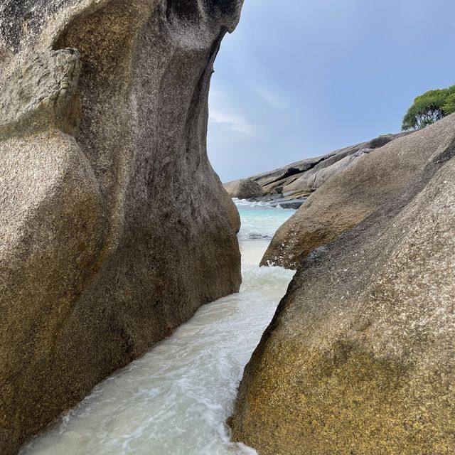 ‘หมู่เกาะสิมิลัน’ ใครชอบฟ้าสวย น้ำใส ไม่มีผิดหวัง