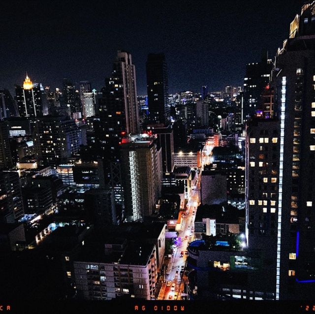 Above Eleven Rooftop Bar at Bkk - Level 39 