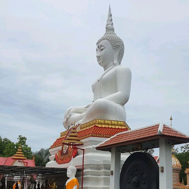 วัดโพธิ์เก้าต้น อ.ค่ายบางจัน