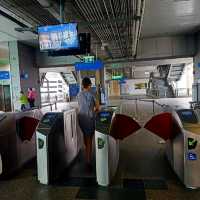 เดินเที่ยวสะดวก ด้วยรถไฟฟ้าแอร์พอร์ต เรล ลิงค์