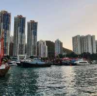 充滿避風塘風味的海濱
