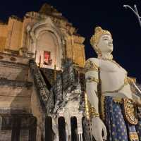 spectacular Wat Chedi Luang at Night.