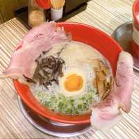 【元朗日底拉麵小店🍜奶白色豚骨湯底】