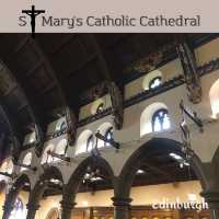 隱藏於愛丁堡新城區的⛪️聖瑪麗主教座堂