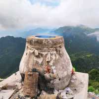 Enjoy nature at Gansu's Lianhuashan mountain 