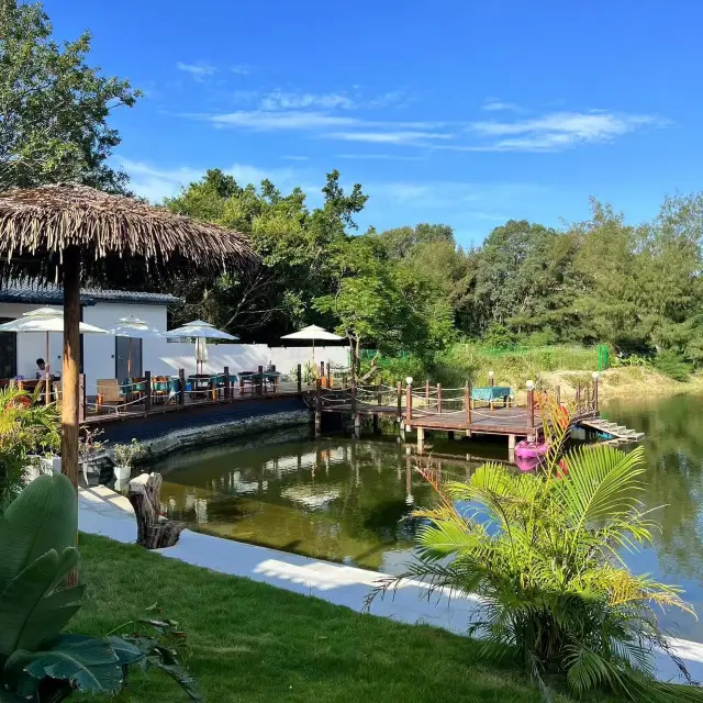 Relaxing time in Beihai 🏖️