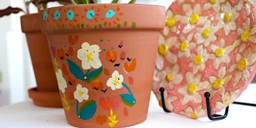 Family Session| Painted Flower Pots |Peintio potiau blodau ac addurno wyau | Mission Gallery