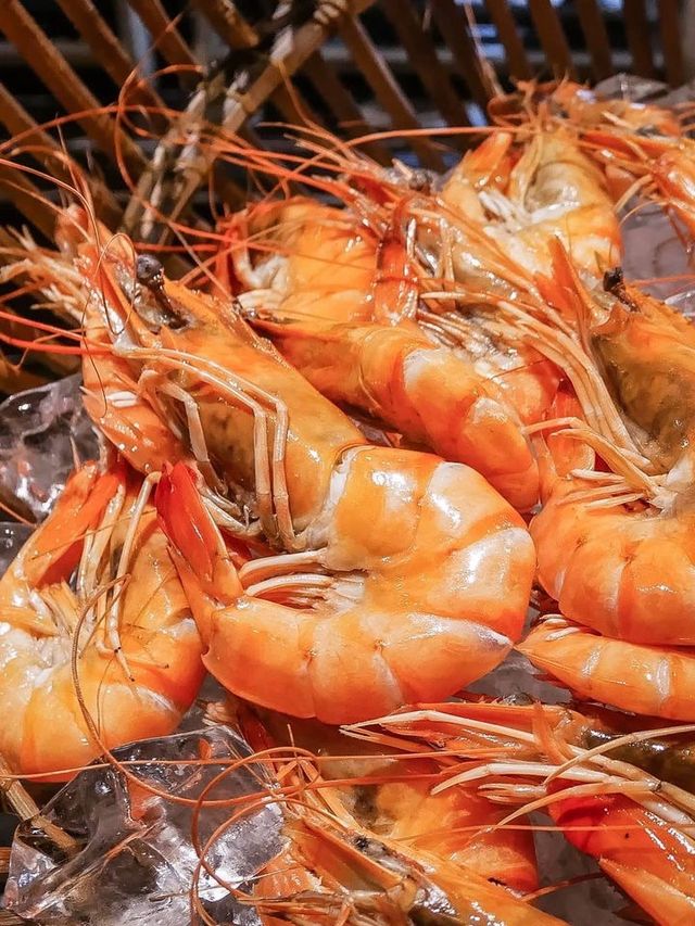 บุฟเฟ่ต์กุ้งล็อบส์เตอร์แคนาดา